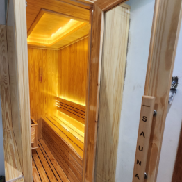Phòng Sauna Gỗ thông Mỹ không mắt